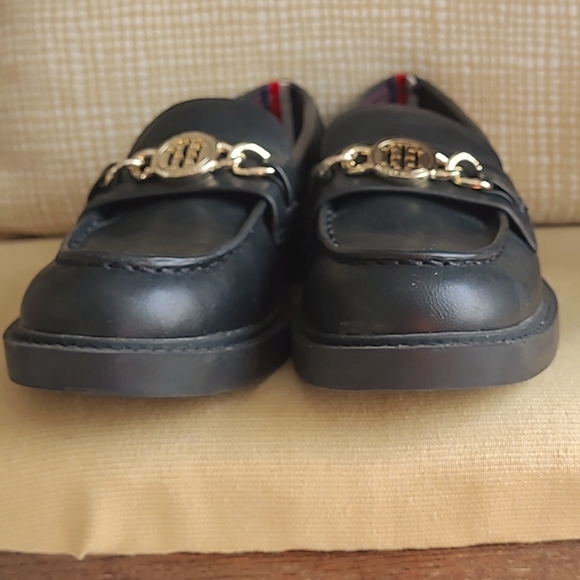 TOMMY HILFIGER LOAFERS - Picture 8 of 9